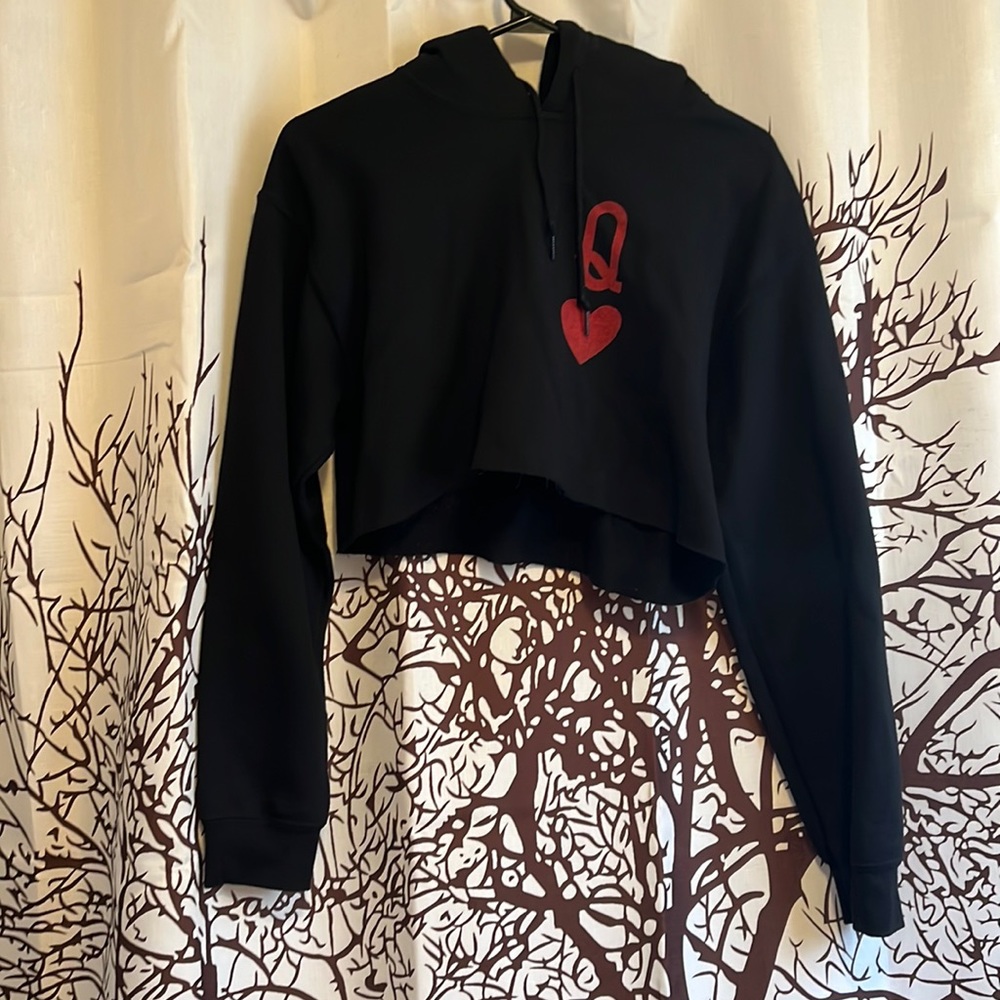 “Queen Of Hearts” Crop Sweater